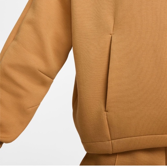 Nike Women’s Tech Fleece Oversized Hoodie in Flax Sz XL NWT - Picture 8 of 12